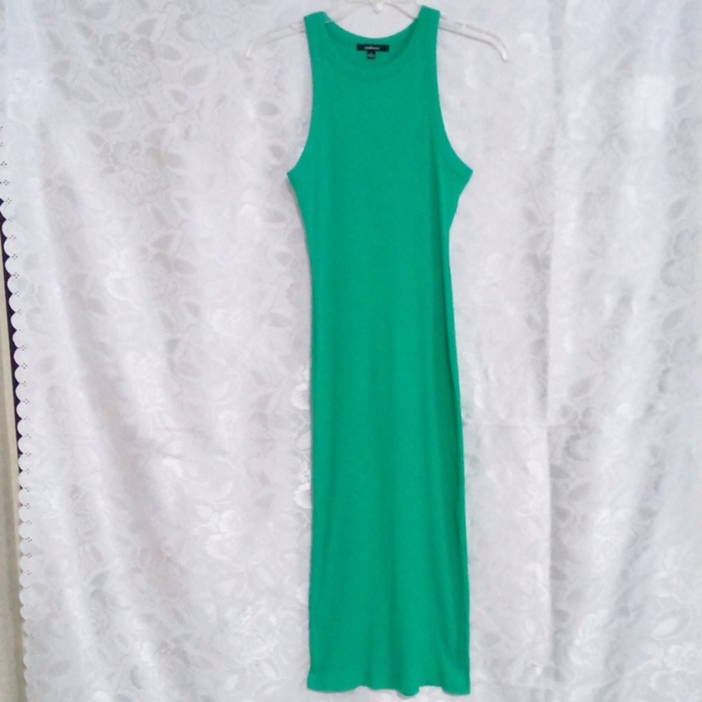 🌴 Ribe Body Dress